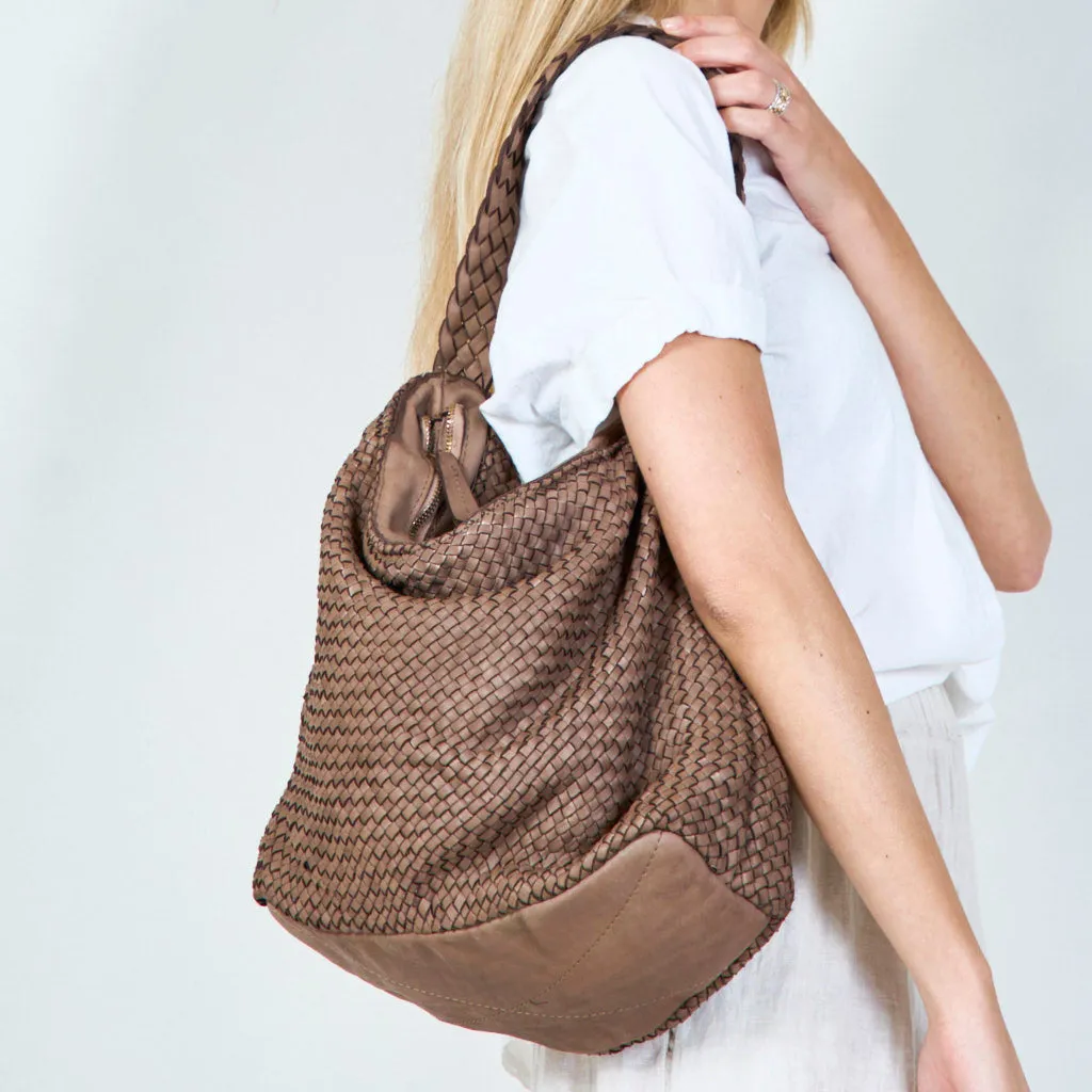 Braided leather shoulder bag wholesale