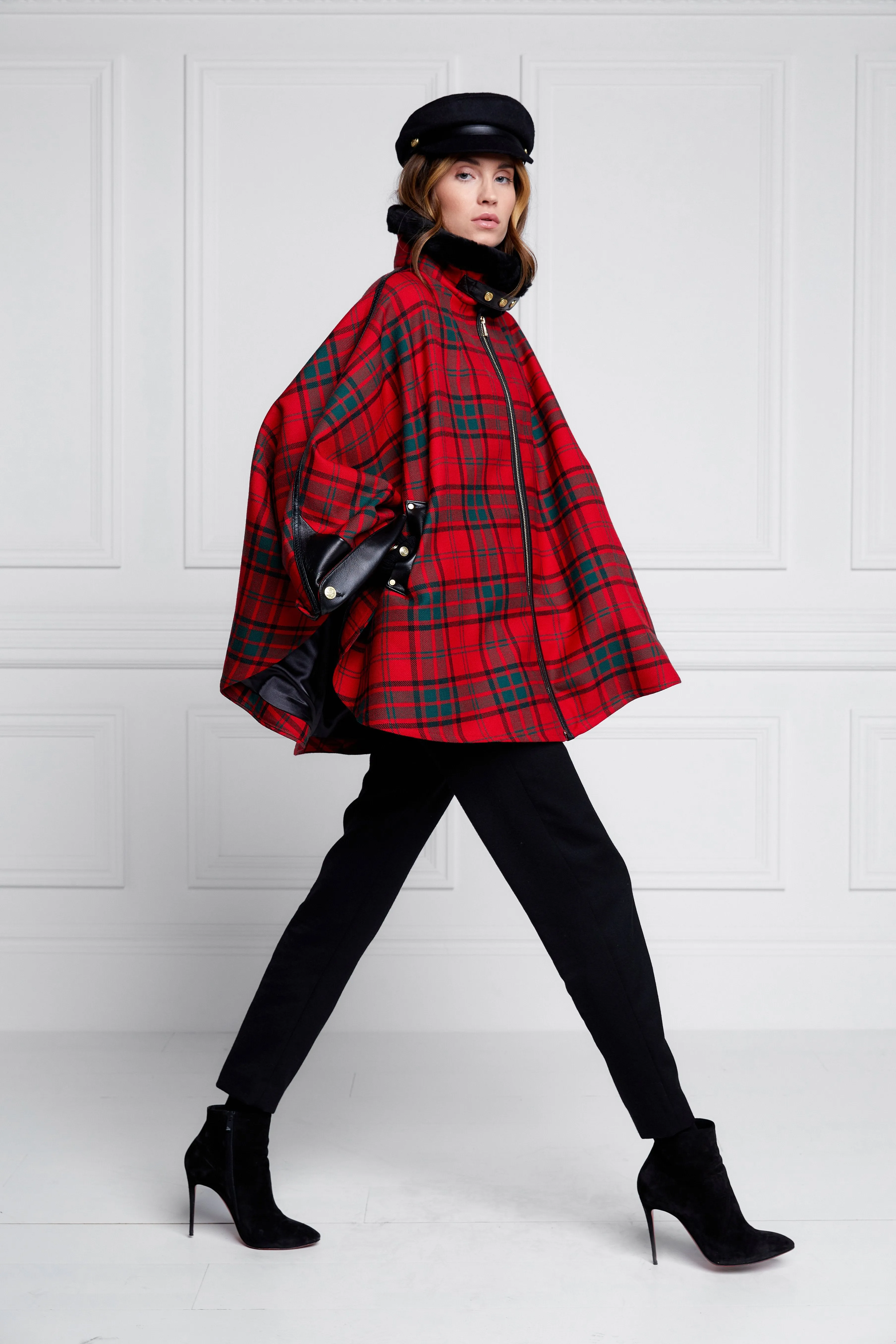 Chiltern Cape (Red Tartan)