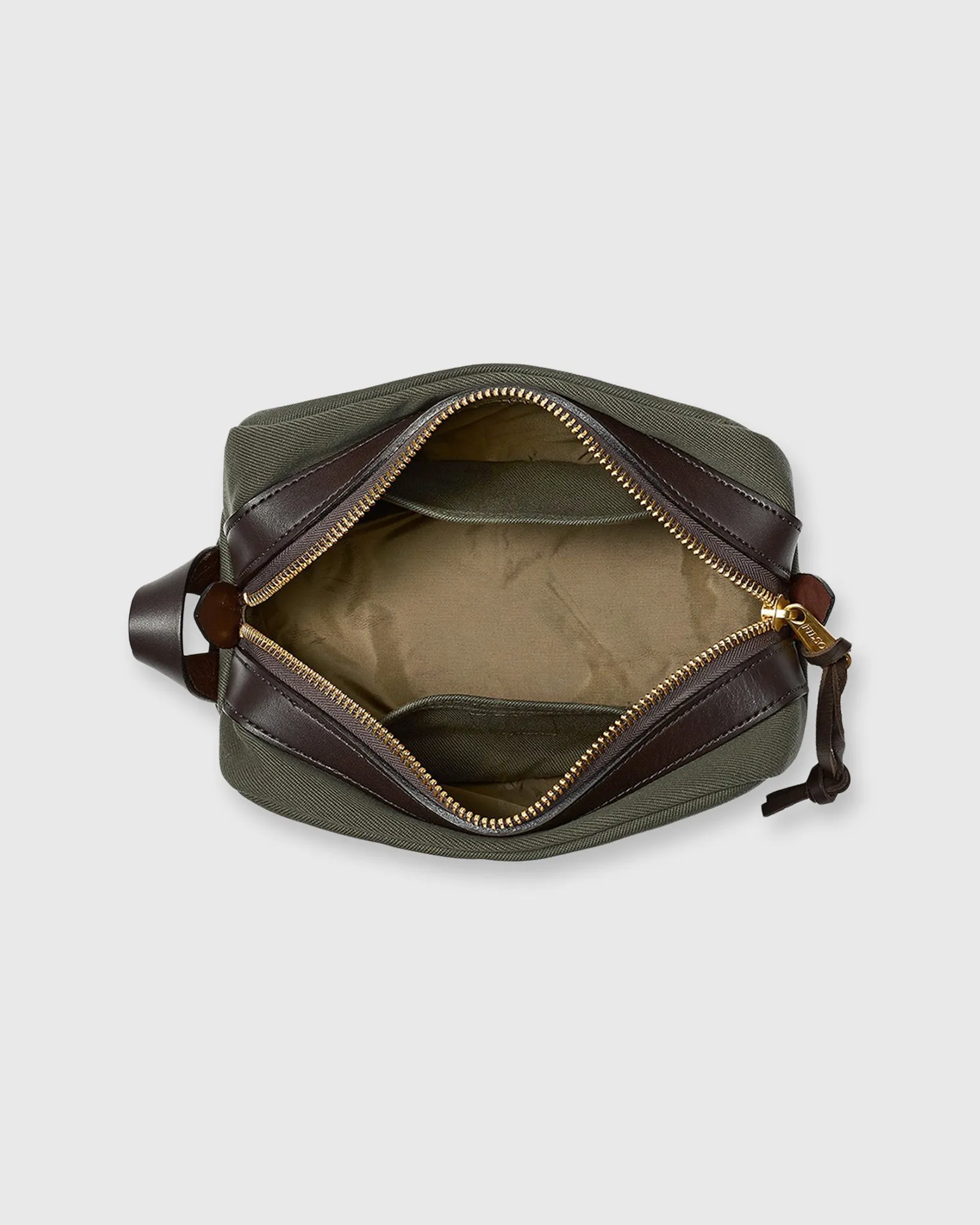 Dopp Kit in Otter Green