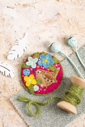 Hawthorn Handmade - Wren Brooch Felt Craft Kit