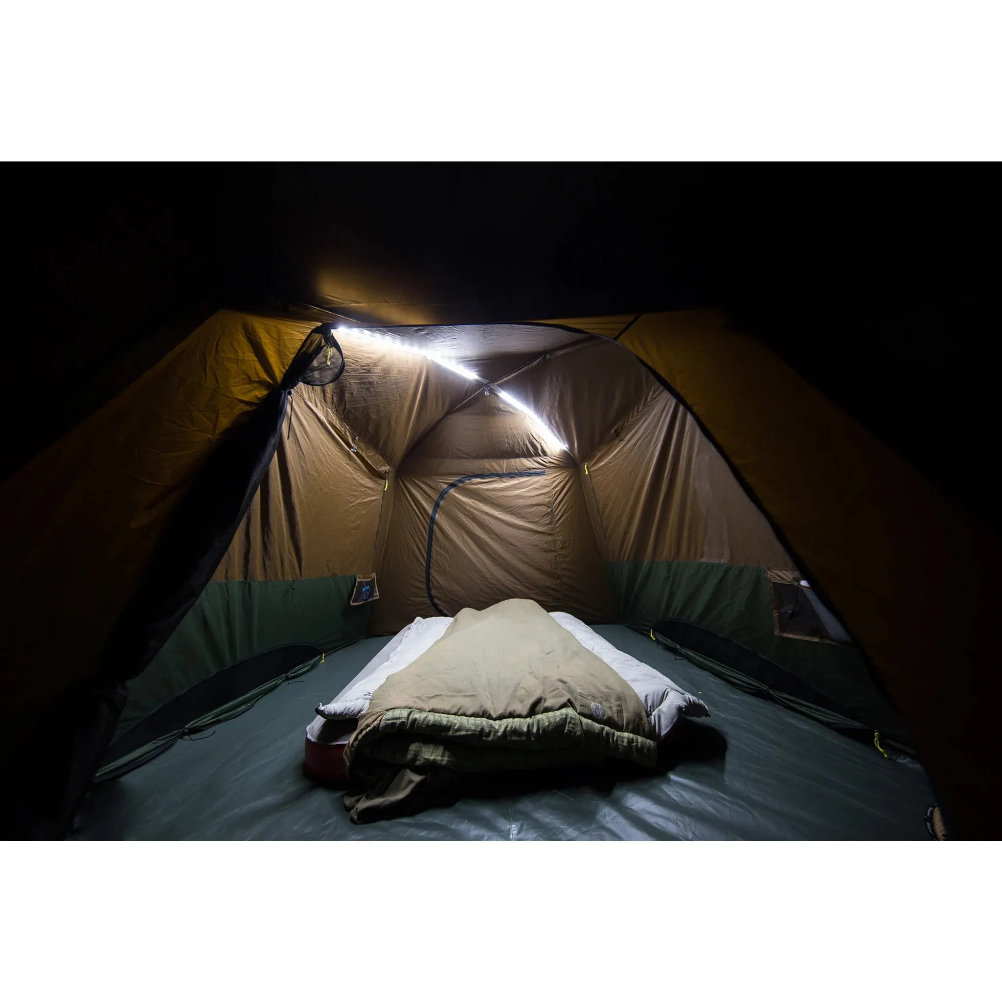 Instant Up 4P Lighted Northstar Tent with 'Dark Room'