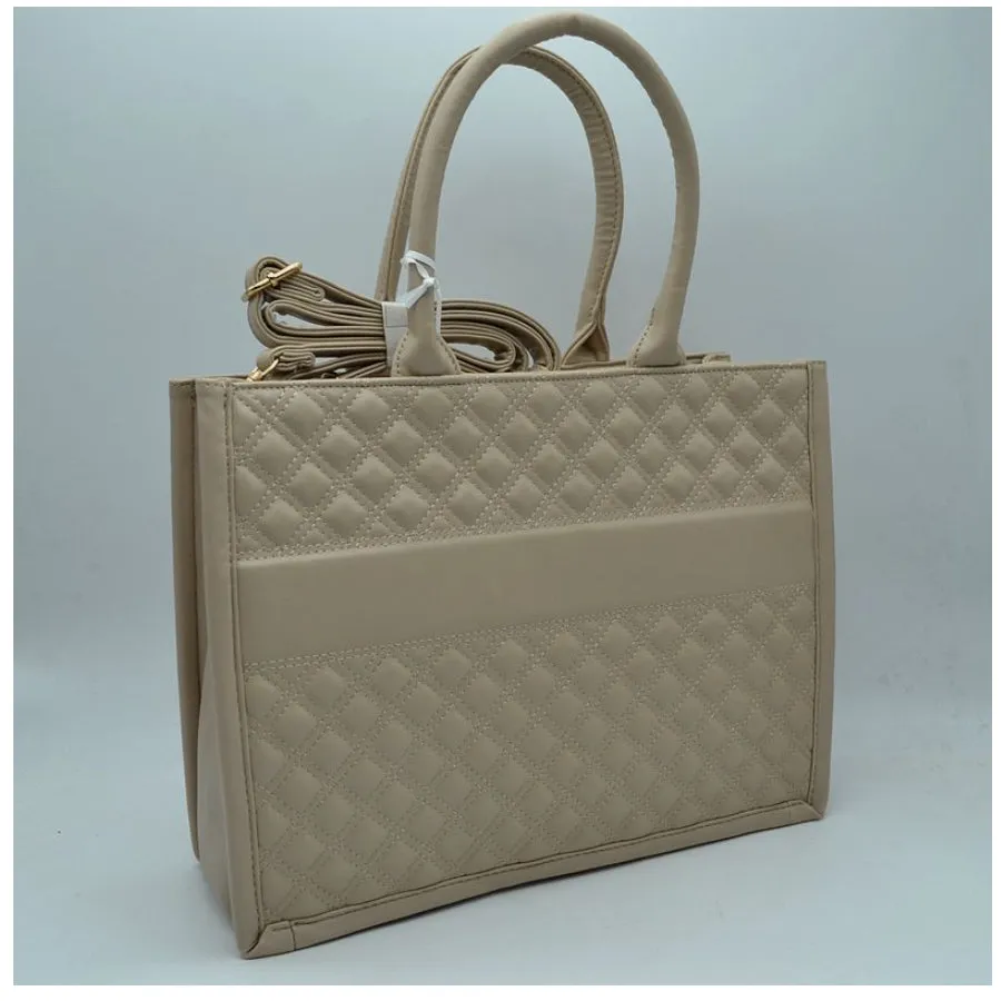 Quilted fashio tote - light taupe