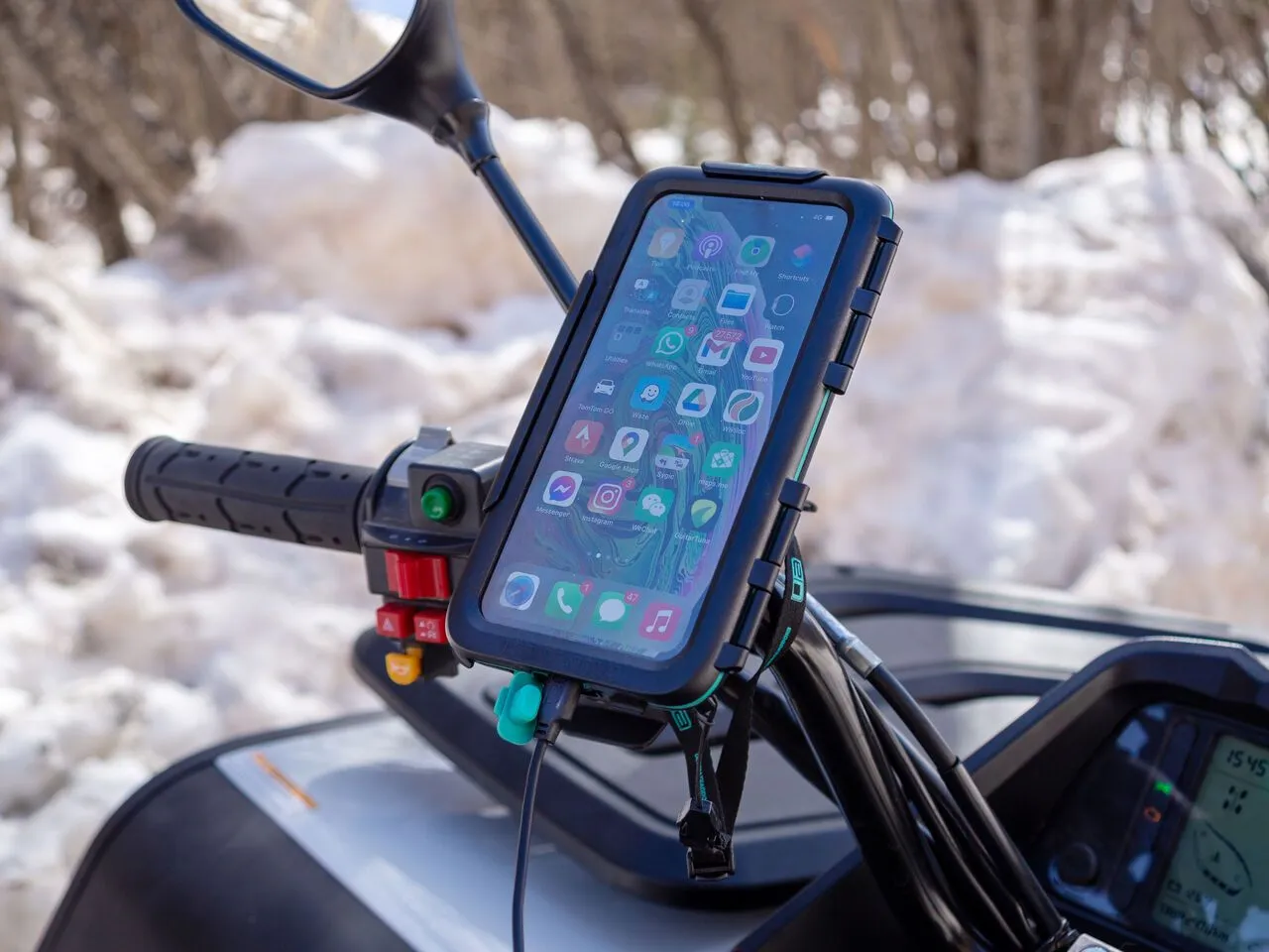 XIAOMI TOUGH WATERPROOF HARD SATNAV CASE MOTORCYCLE MOUNT